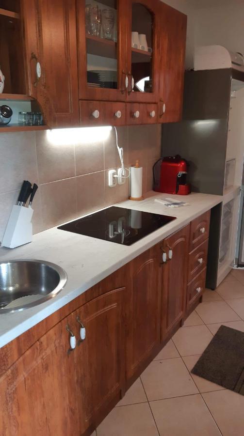 Rege Apartman Alsoors Exterior photo