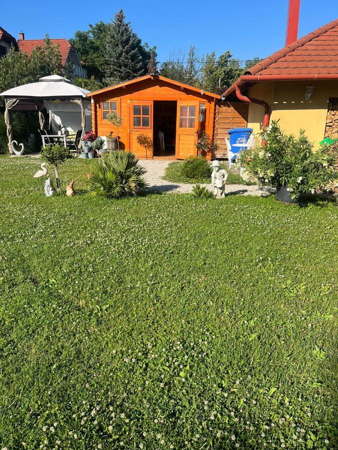 Rege Apartman Alsoors Exterior photo