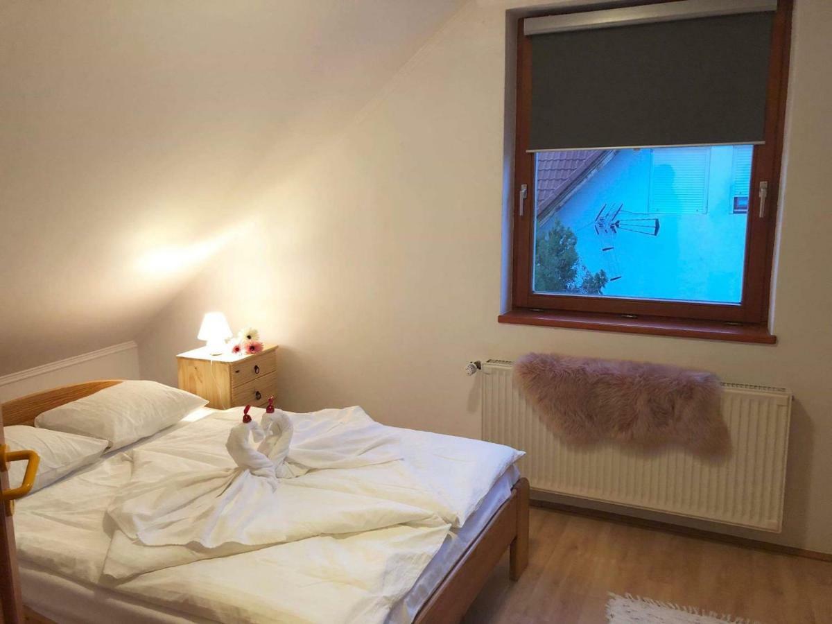 Rege Apartman Alsoors Exterior photo